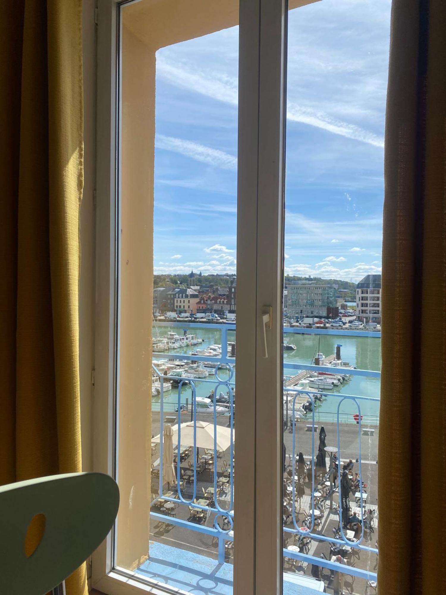Etablissement 3 Etoiles Avec Ascenseur, 3 Appartements Lumineux Vue Port Avec Balcon, 200M De La Mer, Wifi Fibre, Tous Service Inclus Dieppe Extérieur photo